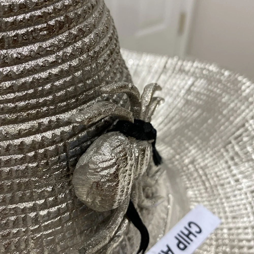 NWT.  Broomstick Blvd., witche’s hat, metal, chip and dip tray. - Picture 15 of 15